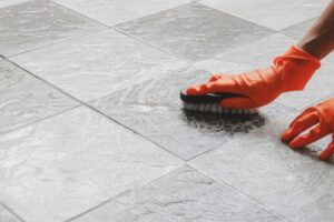 10 grandma’s tips for cleaning the tiles